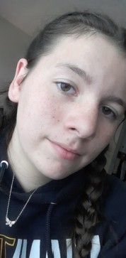 Hannah, 18, United States