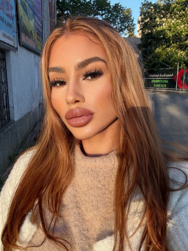 Alena, 18, Bulgaria