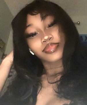Val, 18, United States
