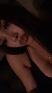 Valentina, 18, United States
