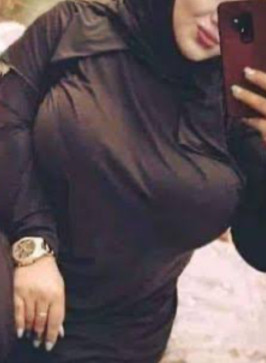 Muslimah Ammi, 39, India