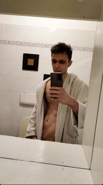 Sam, 27, Italy