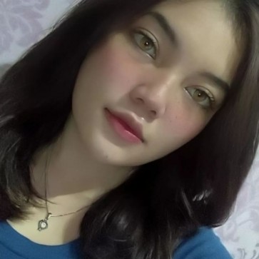 Abi, 20, Canada