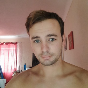 Daniel, 28, United Kingdom