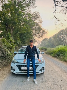 Anshul, 21, India