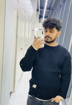 Weirdo, 18, India