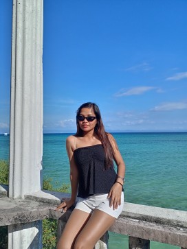 Nee, 27, Philippines