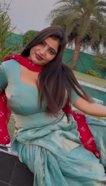 Vineeta37, 37, India