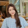 Li Xianzhen , 35, South Korea