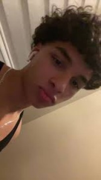 Compa_4ever, 18, Canada