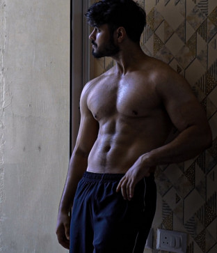 Ekam Sandhu, 26, India