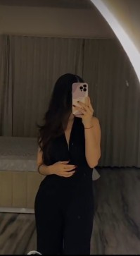 Haniya__, 21, India