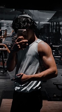 Josh, 22, United Kingdom