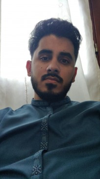 Ali, 25, Italy