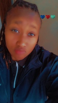 Mopsy, 27, Kenya