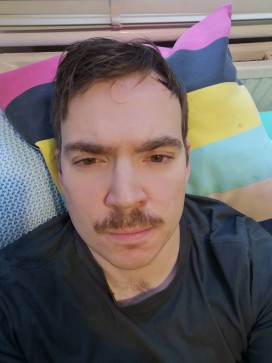 MoonJonny, 30, United Kingdom