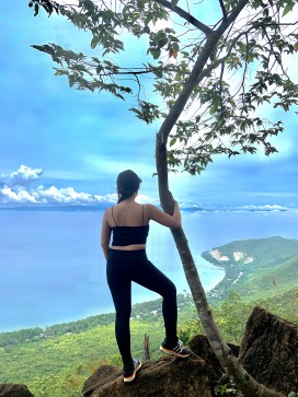 Ellie, 27, Philippines