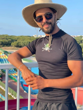 Lakhdar Bousnoubra, 27, France