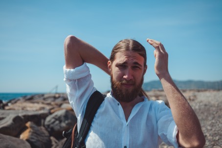 Simon, 26, Italy