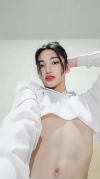 Nutcha , 20