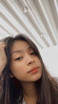 Vera, 19, Canada