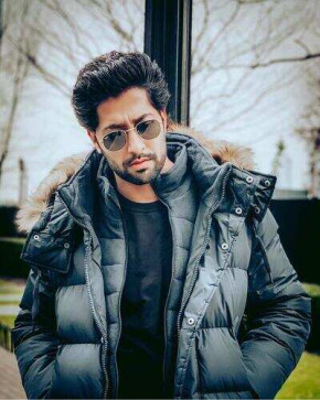 Viraj, 32, India