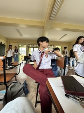 Dani, 18, Philippines