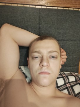 Daro Gilmomd, 18, United States