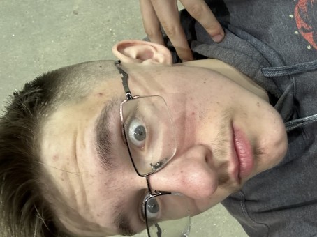 Alex, 18, United States