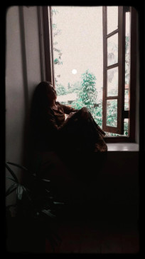 Roshna, 22, India