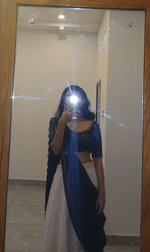 Roshna, 22, India
