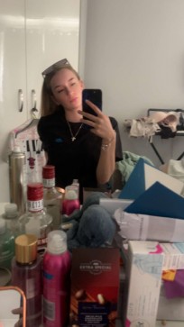 Leah, 20, United Kingdom