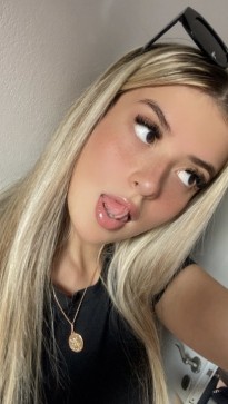 Aubrie, 20, United States