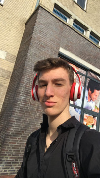 Eeslan , 23, Netherlands