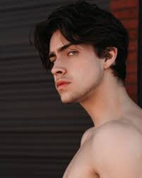 , 18, United Kingdom