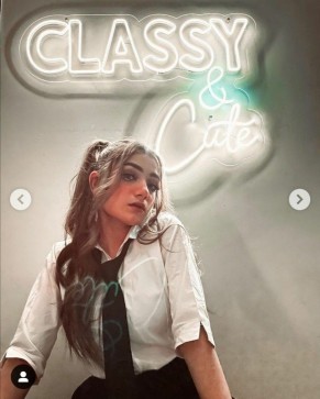___KASHISH___, 18, India
