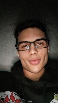 Need To Get Groomed, 18, France
