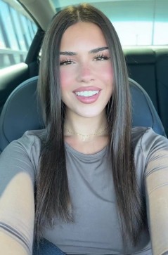 Luna, 19, Libya