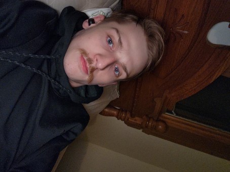 Joe, 18, United States