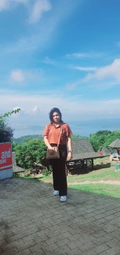 Mae, 30, Philippines