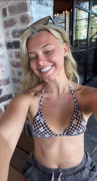 Julia, 19, United States