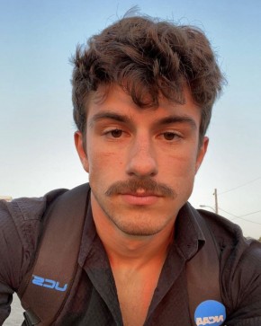 Ian, 19, United States