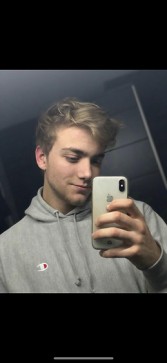 Johnny, 20, United States