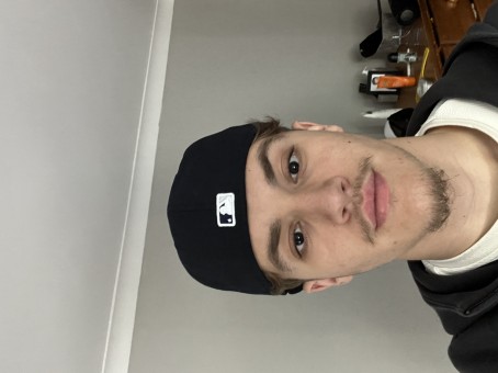 Zack Oudjit, 21, United Kingdom