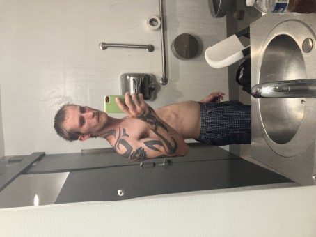 Derek S, 28, United States