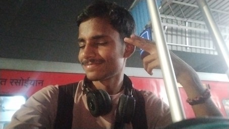 Mayank, 18, India