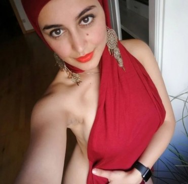 Rishana, 25, India