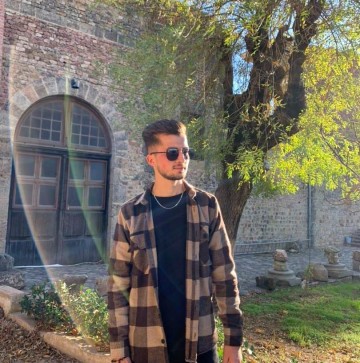 Aymen, 22, Germany