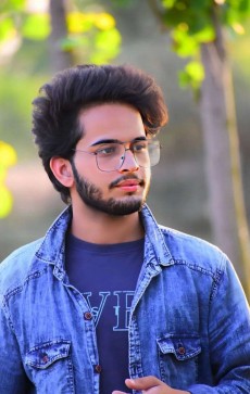 Prince Malan, 18, India