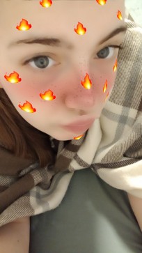 Enola, 18, Canada